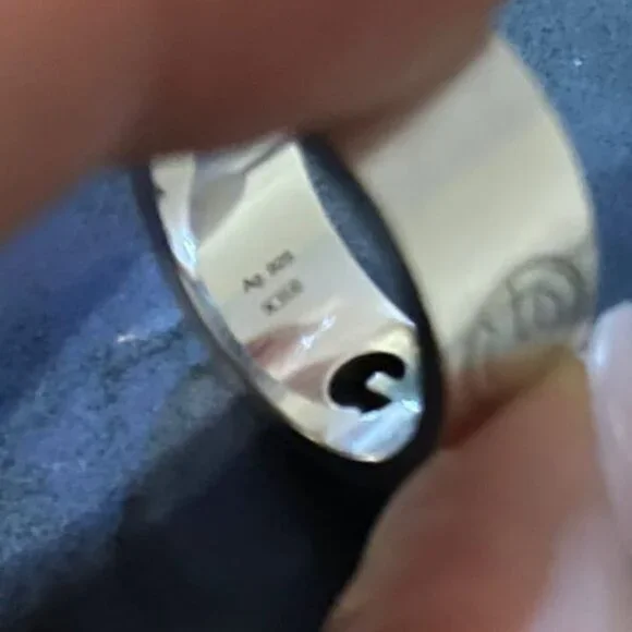 GUCCI STENCILED CUT-OUT G RING - Picture 14 of 14